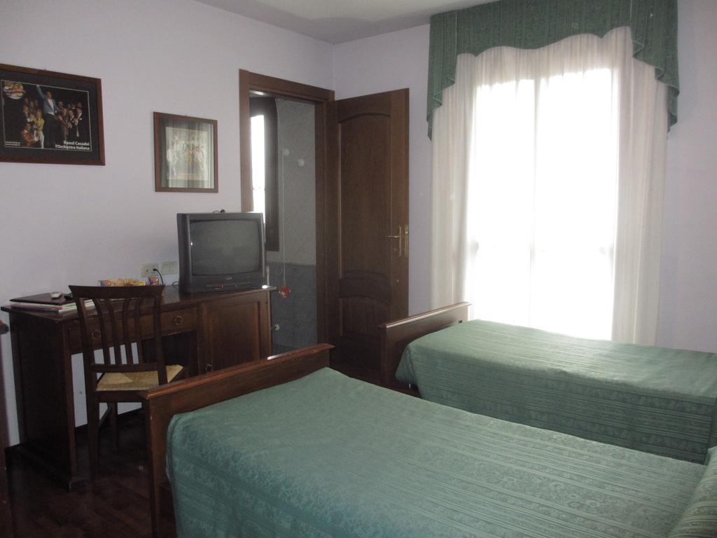 Principato Di Ariis Hotell Rivignano Exteriör bild