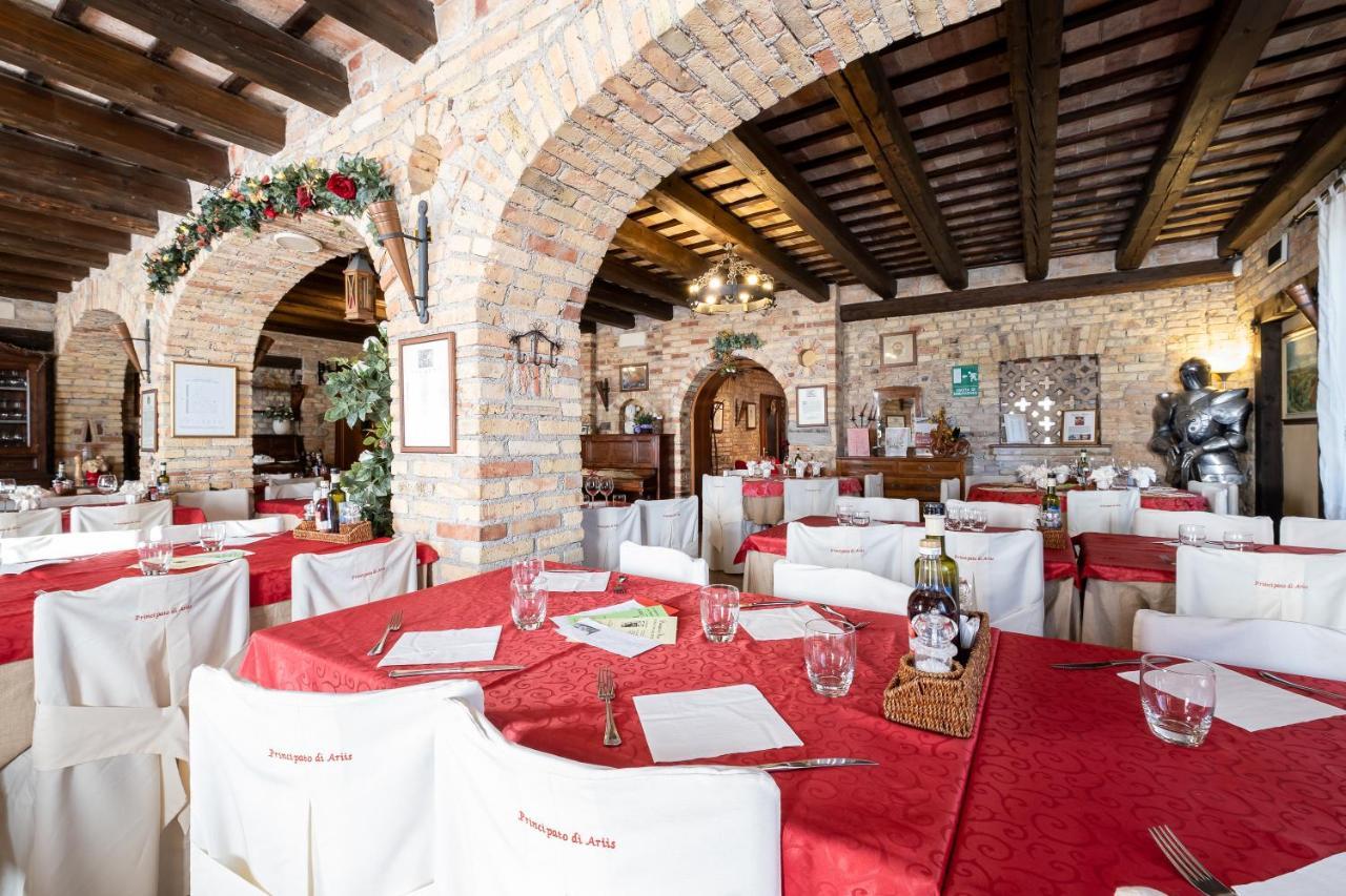 Principato Di Ariis Hotell Rivignano Exteriör bild